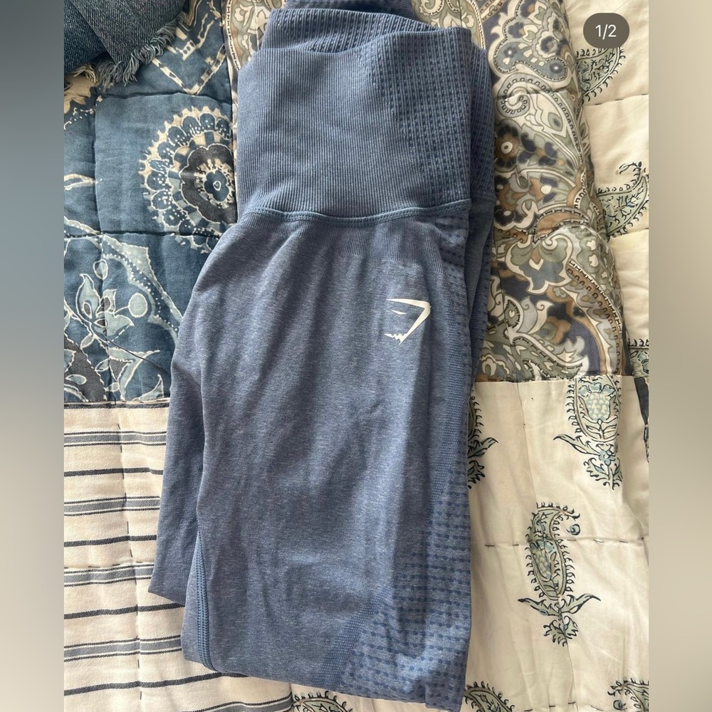 Gym Shark leggings size medium, never worn before